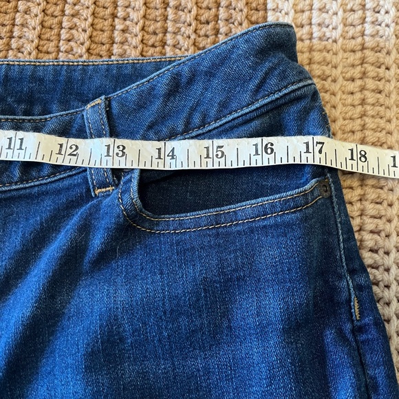 L.L. Bean Women’s True Shape High Rise Slim Leg Jeans - Picture 5 of 11